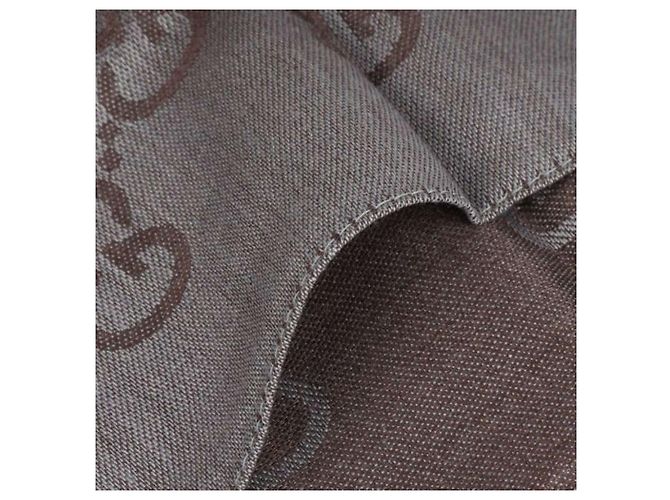 Gucci Sciarpa bicolore in lana e seta GG jacquard grigia Marrone - vista 9