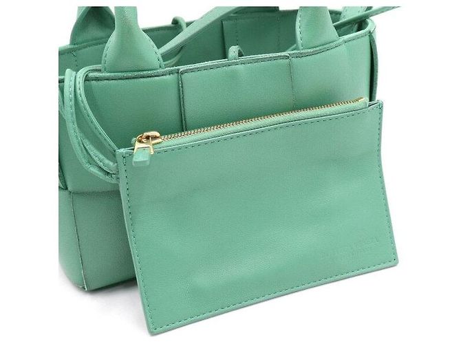 Bottega Veneta Borsa Tote e a Spalla in Pelle Nappa Candy Arco Sirena Verde - vista 6