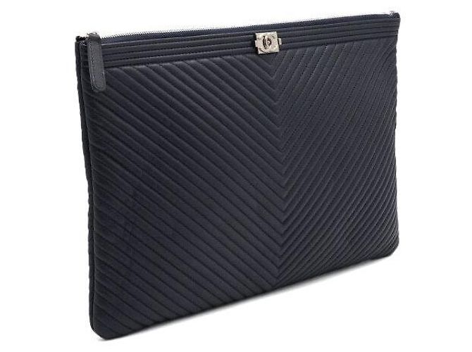 Chanel Grande Clutch in Blu Navy Scuro - vista 3