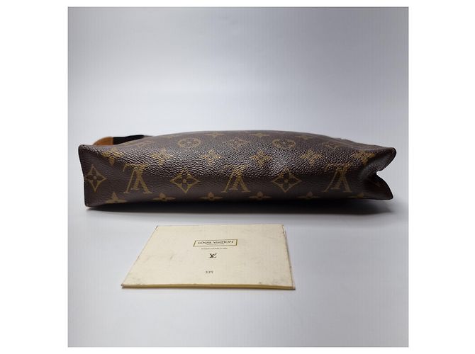 Louis Vuitton Clutch Pochette Toilette Monogram Multicolore - vista 13