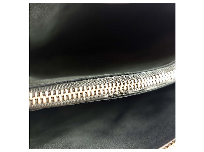 Louis Vuitton Lammleder Monogram Coussin Schultertasche Weiß - Ansicht 6