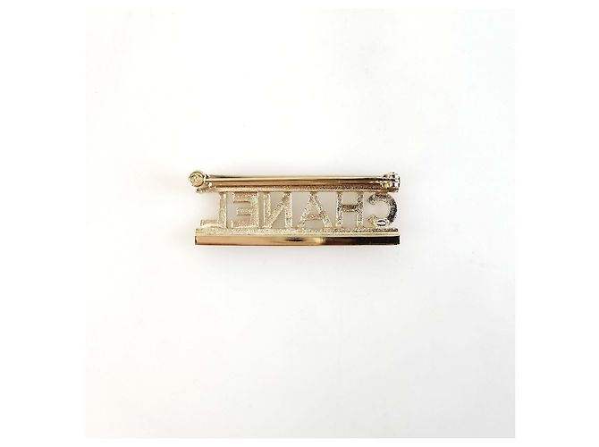 Chanel Broche de cristal con letras - vista 4