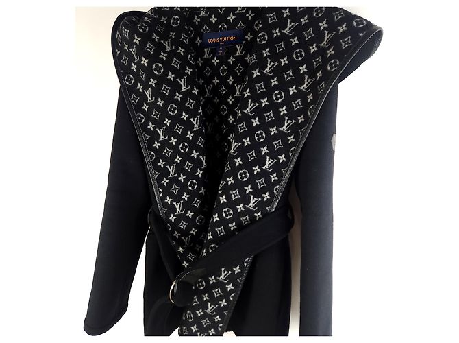 Louis Vuitton Kurzer Peacoat mit Monogrammgürtel Schwarz - Ansicht 2