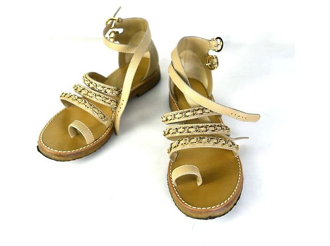 Chanel Sandali con cinturino a catena D'oro - vista 2