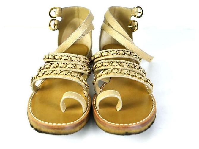 Chanel Sandali con cinturino a catena D'oro - vista 4