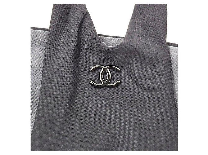 Chanel Einteiliger Badeanzug mit Blumenrüschendetails Schwarz - Ansicht 6