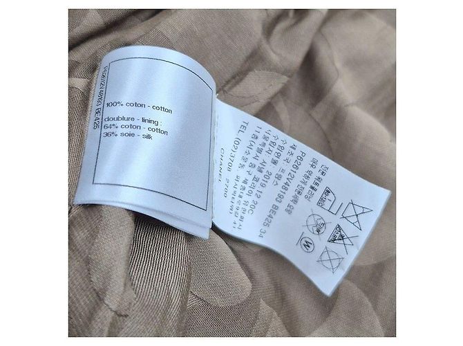 Chanel Abrigo Trench Camel Resort - vista 6