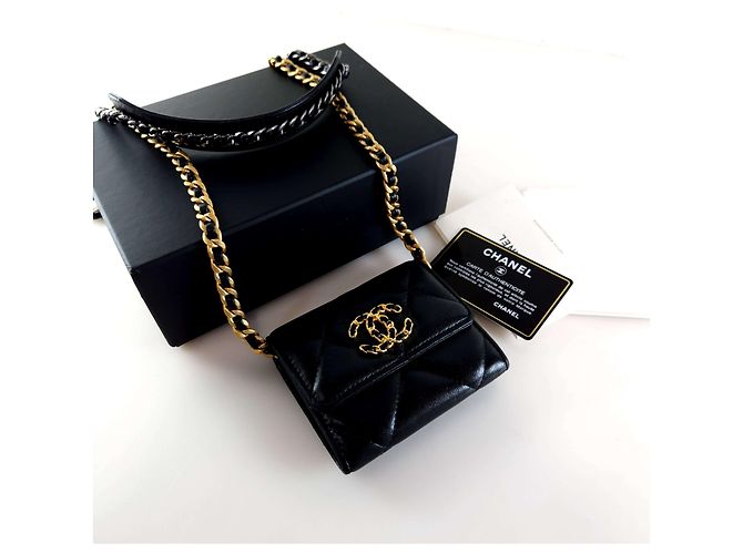Chanel 19 Chanel Bolsa transversal com corrente e aba em couro de cordeiro Multicor - vista 6