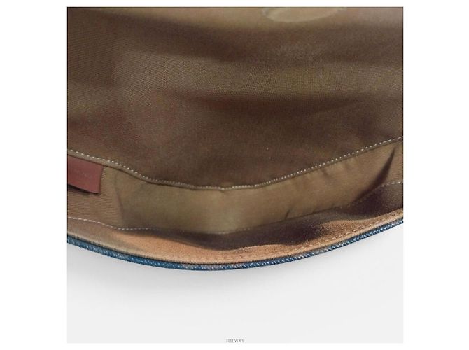 Céline Borsa a tracolla in tela tan Triomphe Triangle Marrone - vista 5