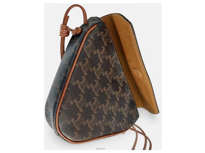 Céline Borsa a tracolla in tela tan Triomphe Triangle Marrone - vista 6
