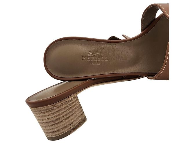 Hermès Sandali in pelle di vitello Oasis D'oro - vista 6