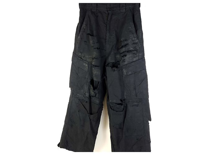 Balenciaga Distressed Large Cargo Pants Black - view 2