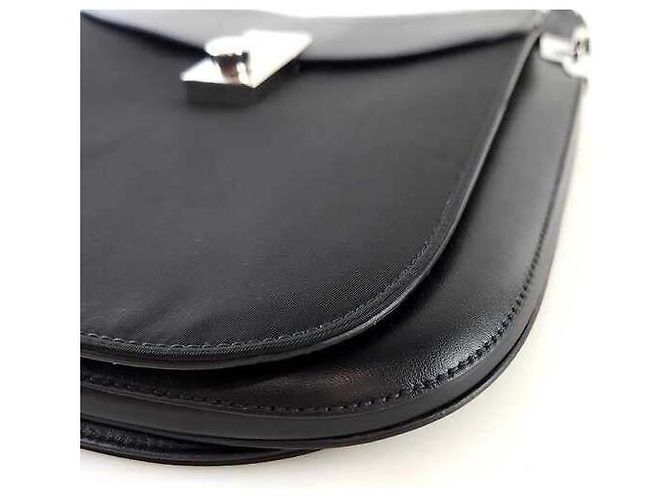 Prada Borsa a Spalla Maguire con Patta Nero - vista 6