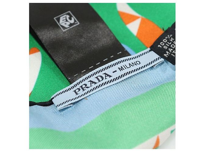 Prada Foulard quadrato in twill di seta stampato multicolore - vista 7