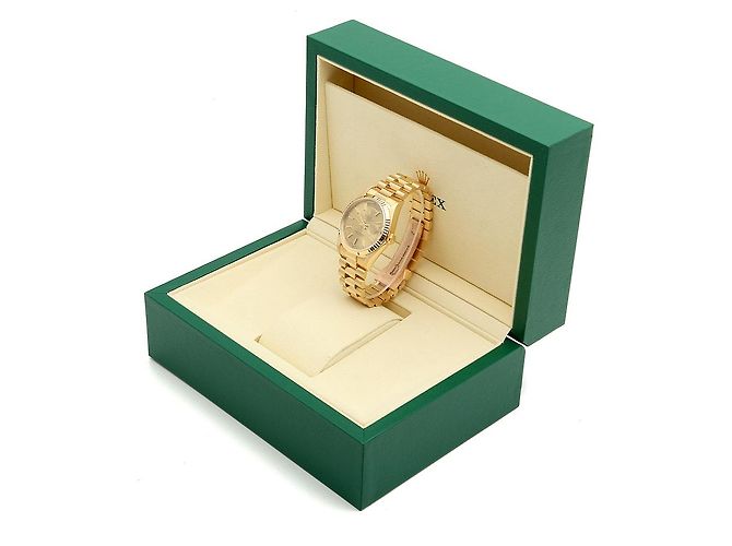 Rolex Orologio da uomo in oro con quadrante rail Day-Date D'oro - vista 26