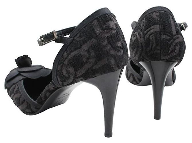 Chanel Schwarze Samtpumps Camellia - Ansicht 5