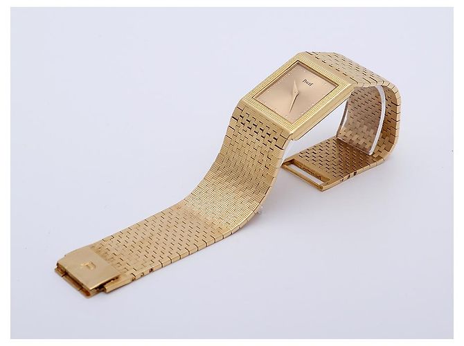 Piaget Men's Gold Bracelet Vintage Watch Medium - view 9