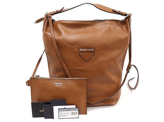 Prada Grande Hobo Concept in Pelle Lux Marrone Grace - vista 3