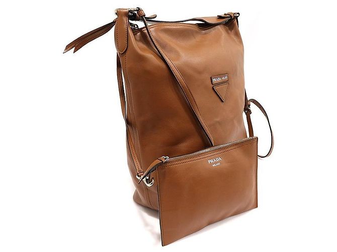 Prada Grande Hobo Concept in Pelle Lux Marrone Grace - vista 4