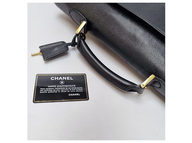 Chanel Valigetta in Caviale per Uomini e Donne (Portadocumenti Raro, Carta di Garanzia) Nero - vista 11