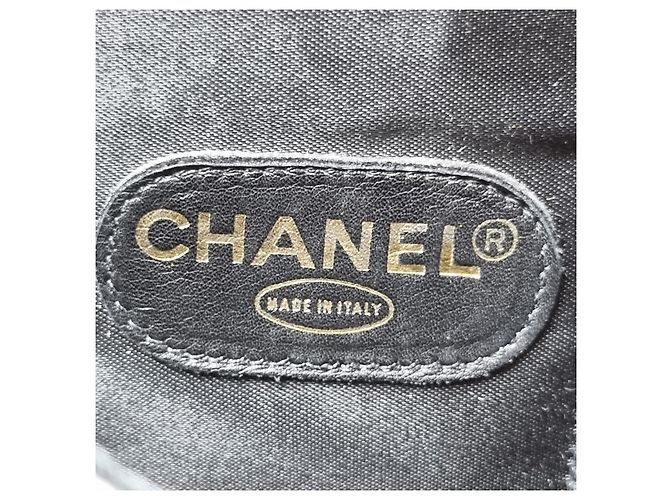 Chanel Valigetta in Caviale per Uomini e Donne (Portadocumenti Raro, Carta di Garanzia) Nero - vista 20