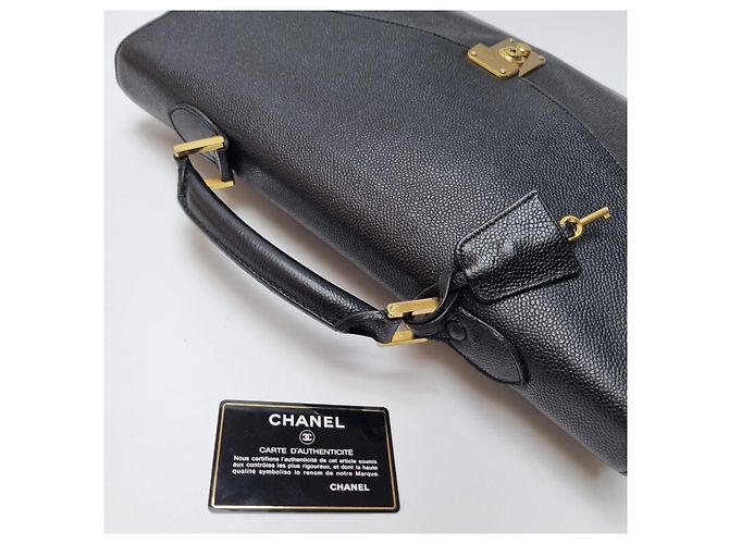 Chanel Valigetta in Caviale per Uomini e Donne (Portadocumenti Raro, Carta di Garanzia) Nero - vista 9