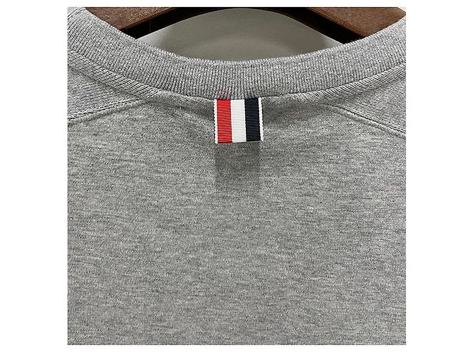 Thom Browne Kurzarm-T-Shirt mit seitlichem Schlitz Hellgrau Braun - Ansicht 20