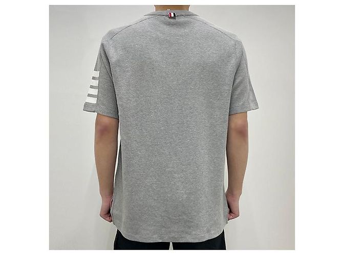 Thom Browne Kurzarm-T-Shirt mit seitlichem Schlitz Hellgrau Braun - Ansicht 4