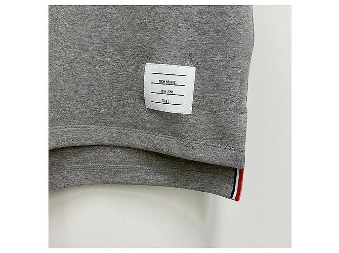 Thom Browne Polo aus Baumwoll-Piqué mit Detail in Hellgrau Braun - Ansicht 18