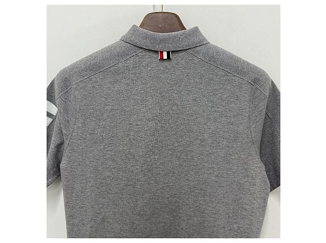 Thom Browne Polo aus Baumwoll-Piqué mit Detail in Hellgrau Braun - Ansicht 8