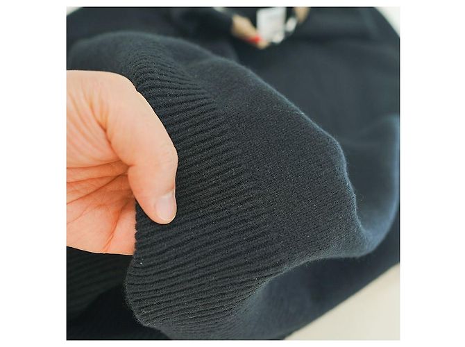 Burberry Langarm-Pullover aus Kaschmirwolle in Schwarz aus hochwertigem Material - Ansicht 6