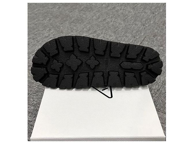 Prada Chinelo de borracha com logo triangular - vista 4