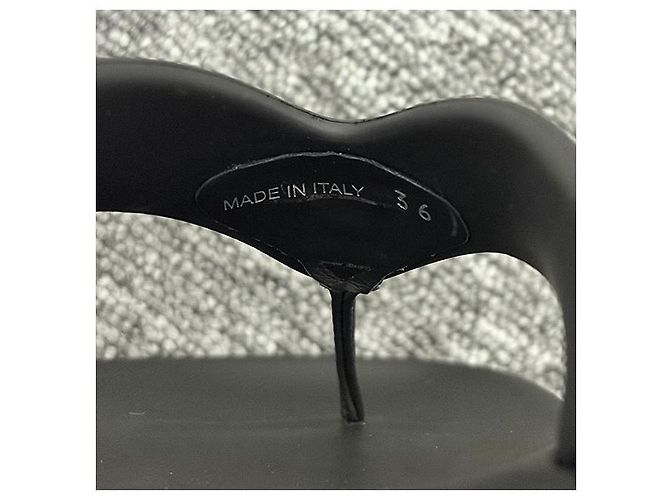 Prada Chinelo de borracha com logo triangular - vista 8