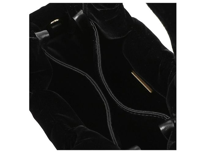 Prada Mini bolsa de veludo acolchoada Preto - vista 8
