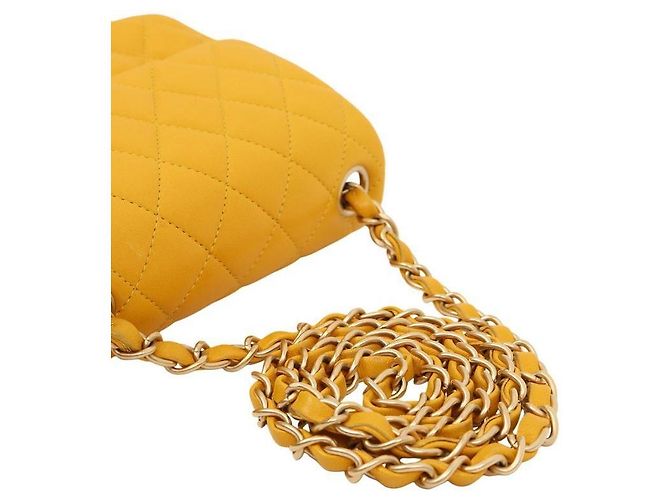 Chanel Piccola Borsa a Spalla Gialla con Catena Giallo - vista 10