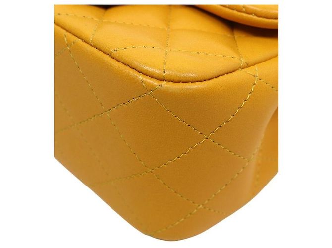 Chanel Piccola Borsa a Spalla Gialla con Catena Giallo - vista 6
