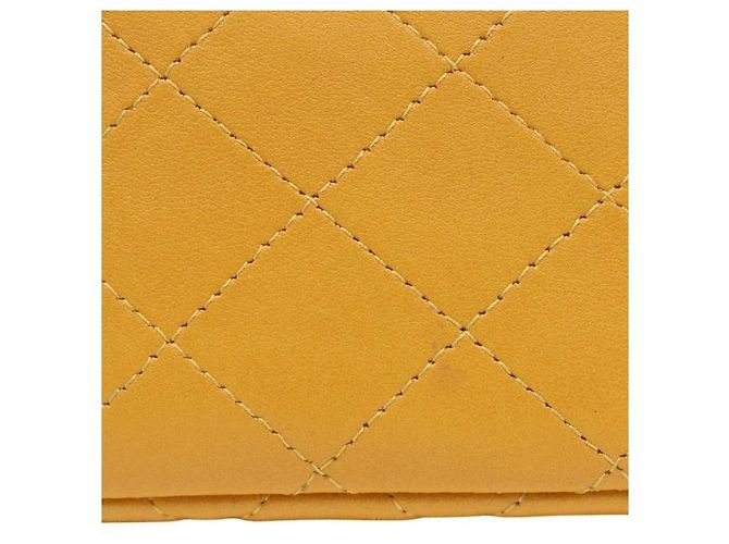 Chanel Piccola Borsa a Spalla Gialla con Catena Giallo - vista 7