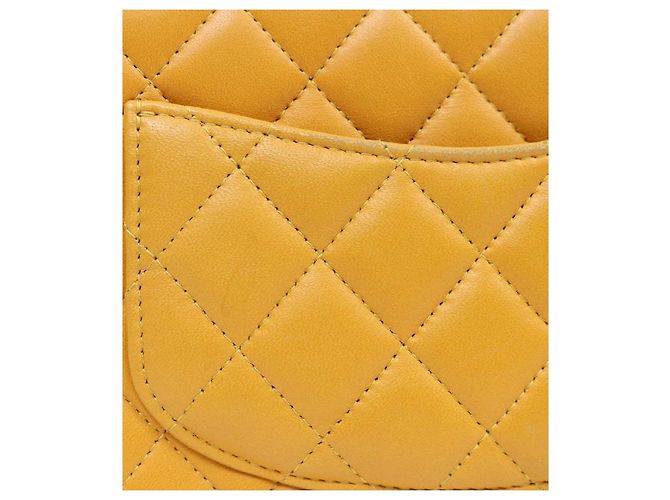 Chanel Piccola Borsa a Spalla Gialla con Catena Giallo - vista 8