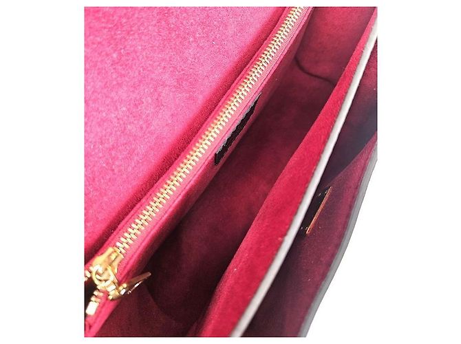 Louis Vuitton Monogram Pache Shoulder Bag Multiple colors - view 8
