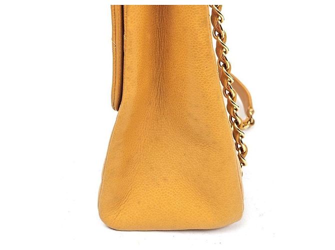Chanel Borsa a tracolla in caviar giallo trapuntato con catena - vista 13