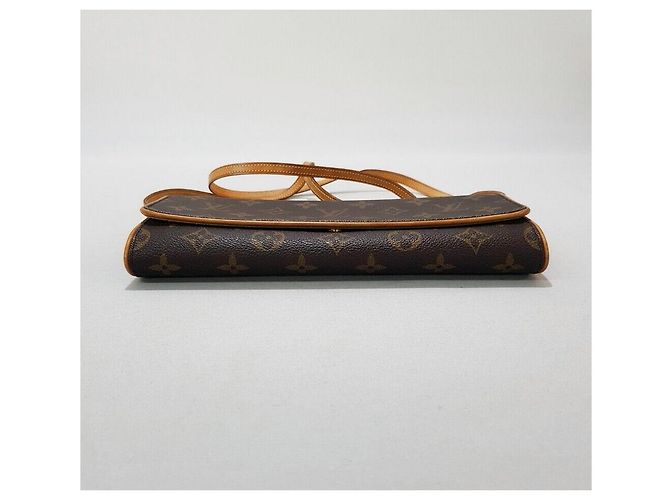 Louis Vuitton Pochette Twin GM Monogram - vista 6