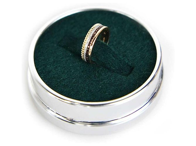 Boucheron Anello Piccolo Quattro Classico con Diamante - vista 3