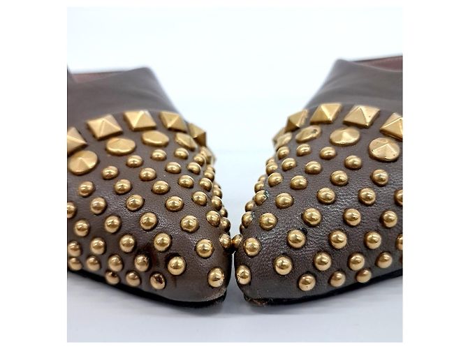 Gucci Studded Strap Shoes - vista 2