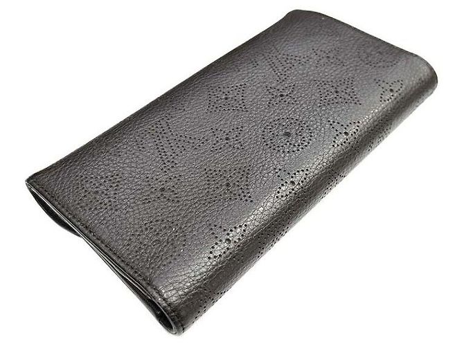 Louis Vuitton Portafoglio Mahina Amelie Marrone - vista 3