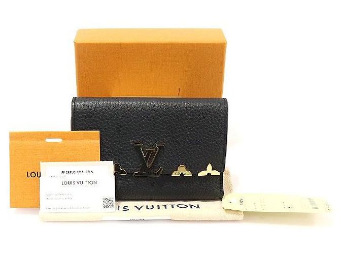 Louis Vuitton Billetera Compacta Capucines de Cuero Taurillon Negro - vista 2