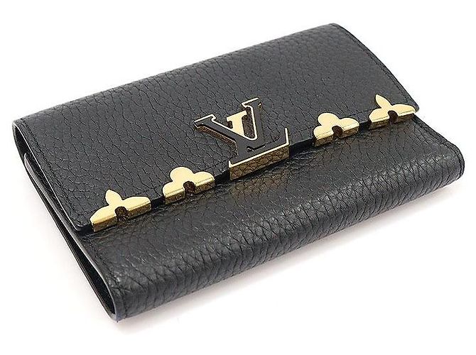 Louis Vuitton Billetera Compacta Capucines de Cuero Taurillon Negro - vista 4