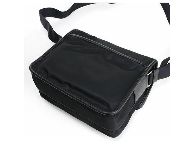 Prada Borsa a Spalla in Pelle Saffiano Re-Nylon Nero - vista 8