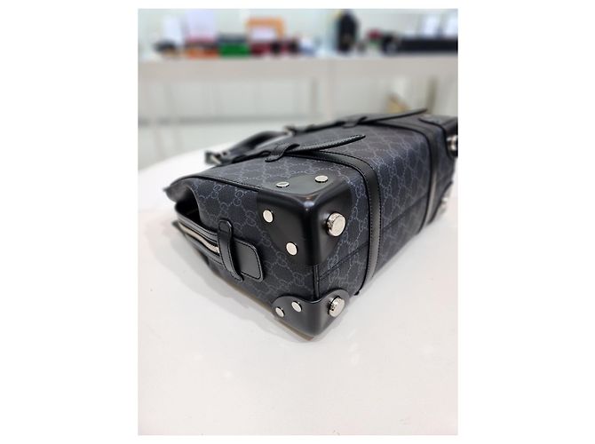 Gucci Tote Bag mit schwarzem Schnallendetail - Ansicht 17