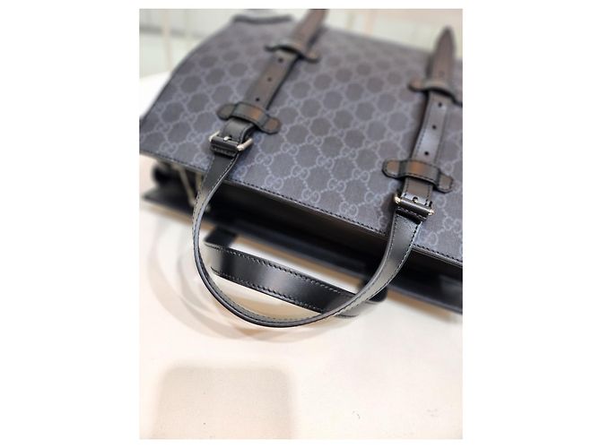 Gucci Tote Bag mit schwarzem Schnallendetail - Ansicht 19