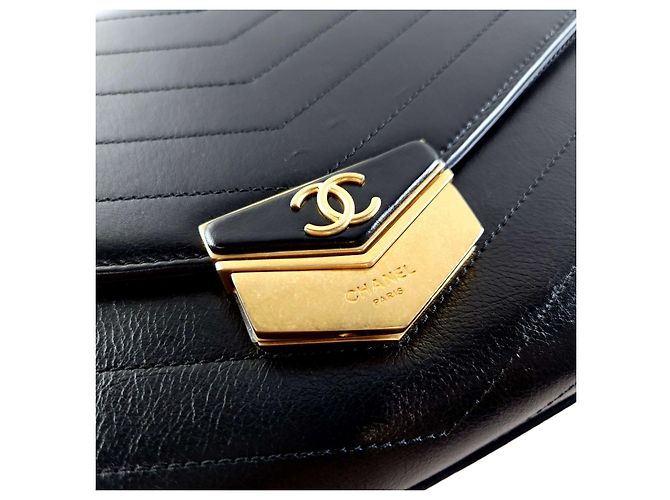 Chanel Borsa a Spalla con Patta Chevron Nero - vista 2